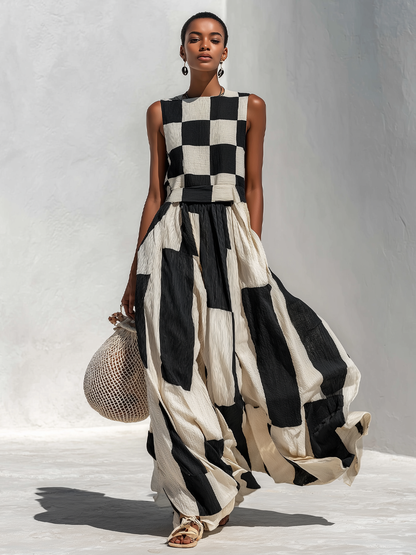 Ilaria | Flowy Checkered Maxi Dress