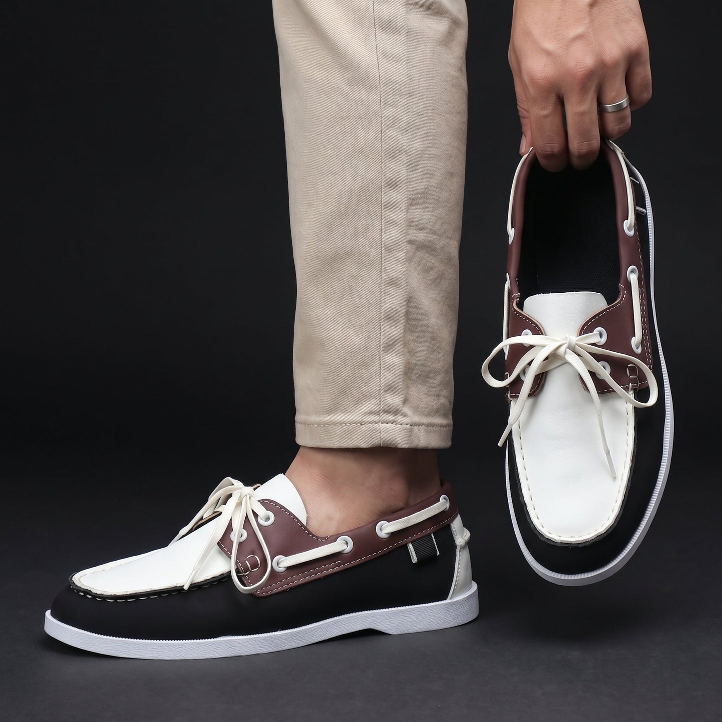 Bramwell | Classic Lace Up Deck Shoes