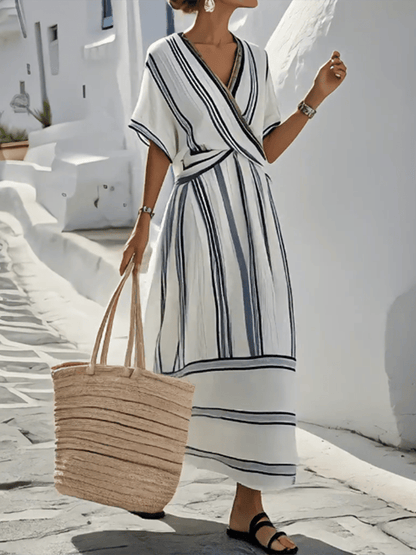 Elowira | Relaxed Fit Holiday Maxi Dress