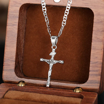 Caelan | Classic Crucifix Chain Necklace