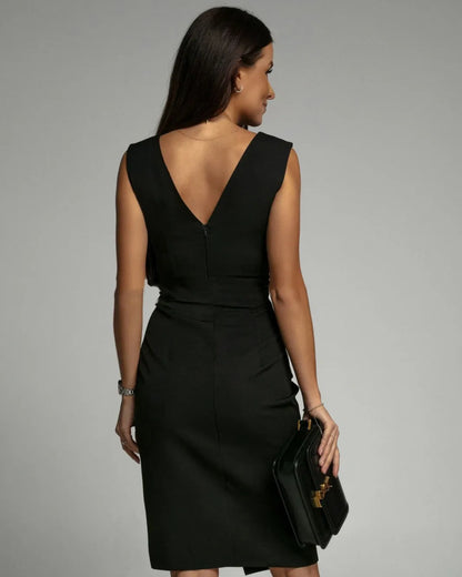 Neravelle | Sophisticated V-Neck Midi Dress