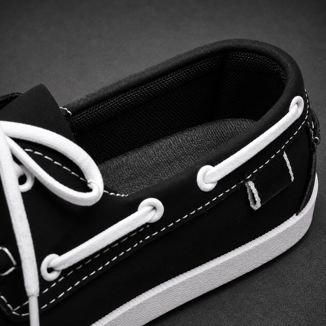 Brooks | Casual Contrast Trim Boat Shoes