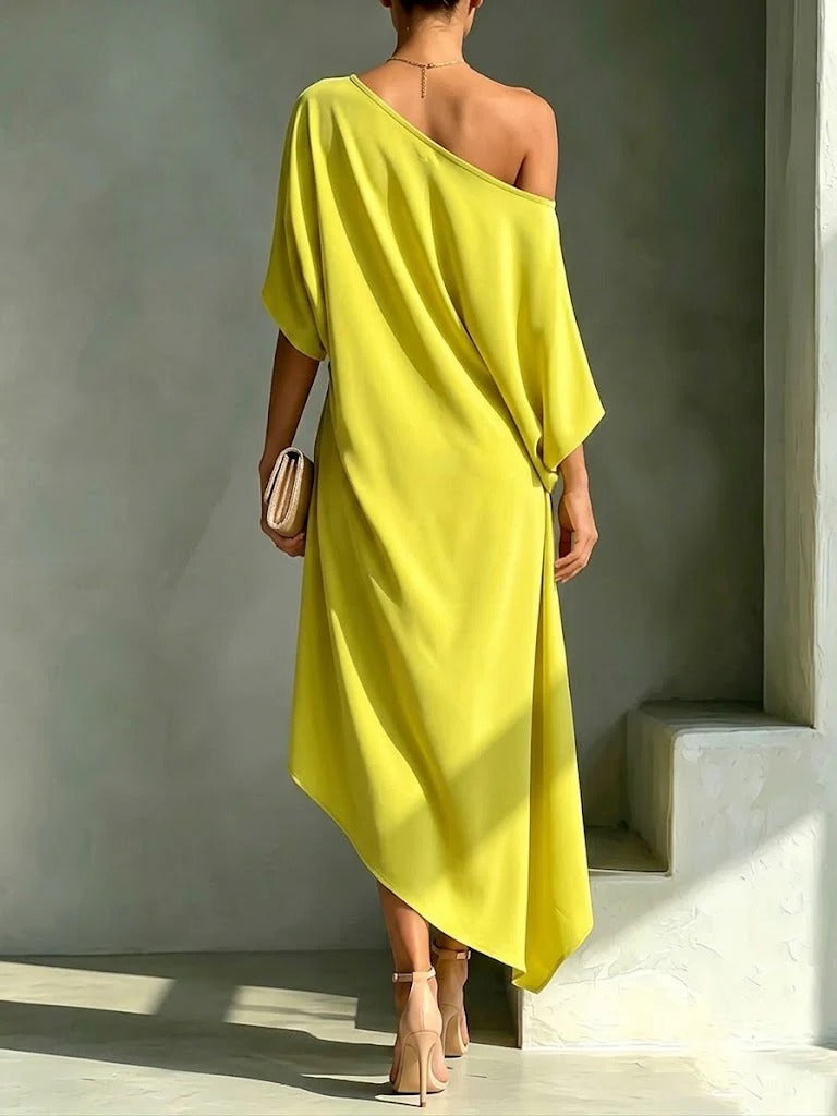 Velora | Ruched Side Detail Midi Dress